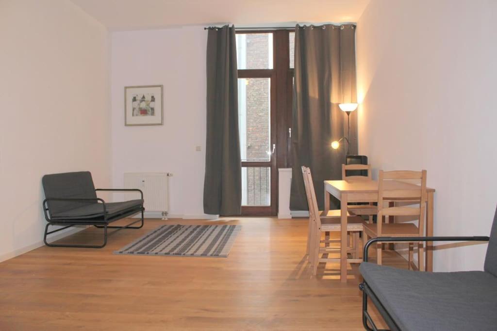 Mainhatten Apartment Франкфурт на Майн Стая снимка